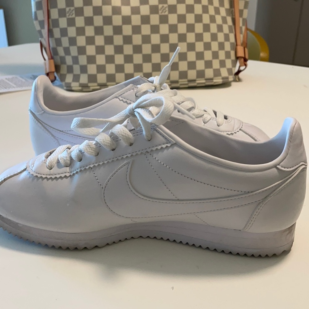 Nike Cortez all white 8.5 W